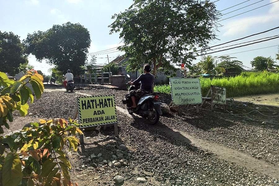Pembukaan Jalan ke Kawasan Industri Pengambengan