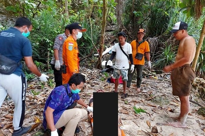 Liburan Berujung Maut, Wisatawan Tewas Terpeleset Di Pantai Kelingking 1