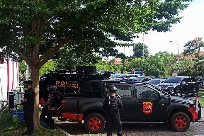 Amankan Peluncuran Gerakan Vaksinasi COVID 19 Bali, Rantis Dan Gegana Dikerahkan 1