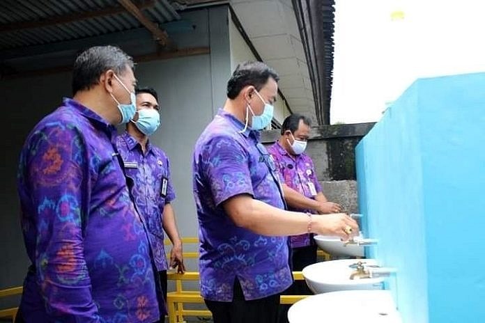 Lama Belajar Daring, Perawatan Sekolah Diserahkan Ke Guru 1