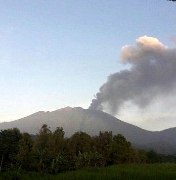 Karhutla, Jalur Pendakian Gunung Raung Ditutup