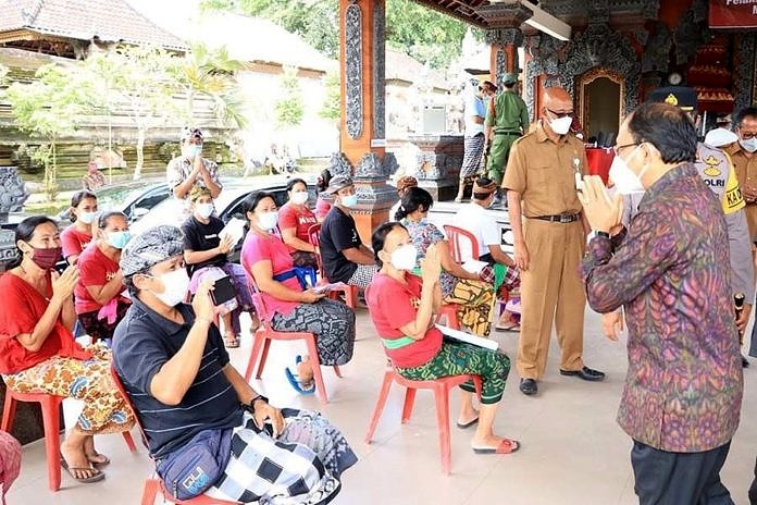 Gubernur Koster Perjuangkan 2.860.116 Penduduk Bali Divaksinasi 1