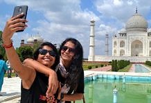 Taj Mahal Dibuka Kembali untuk Umum