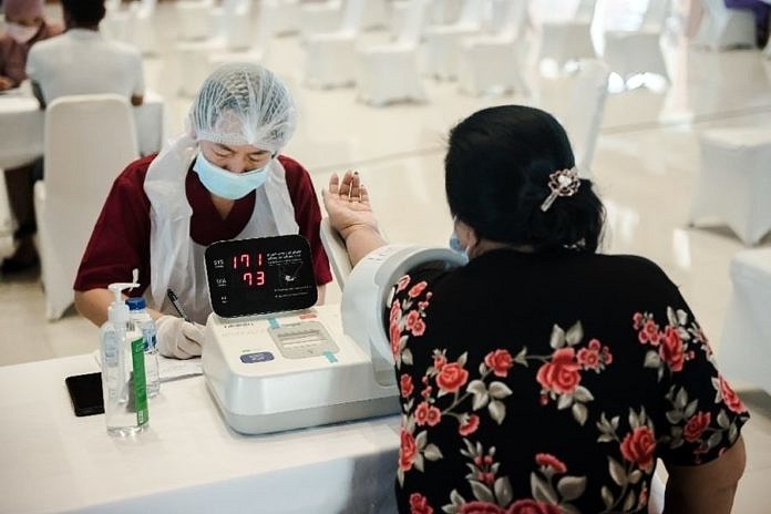 Gandeng Puskesmas Dan Kelurahan Benoa, Poltekpar Bali Gelar Vaksinasi Massal 3 Hari 1