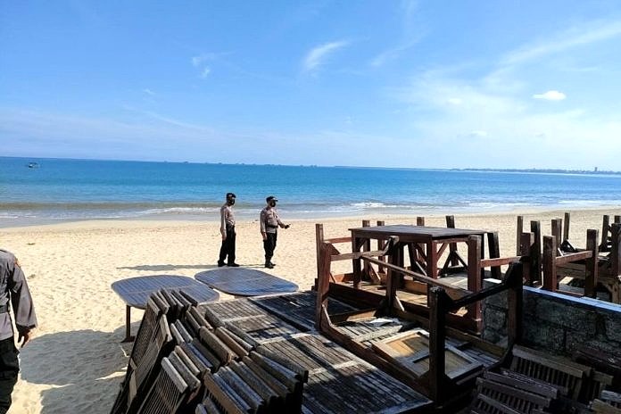 Polisi Awasi Cafe Di Kutsel 1