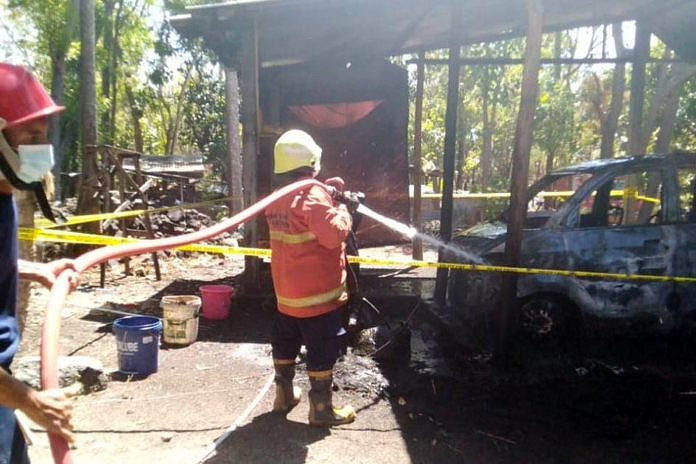Mobil Dan Garase Ludes Terbakar 1