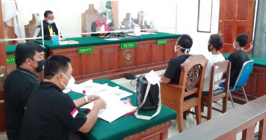 Dua Pengamen dan Penari Badut Didenda Rp 300 Ribu