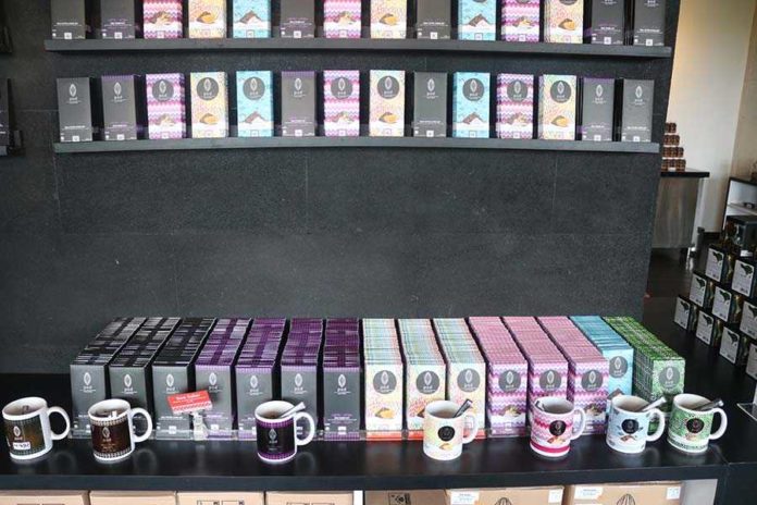 Sejumlah produk Pod Chocolate yang dibuat dari Kakao Bali. (BP/Febrian Putra)