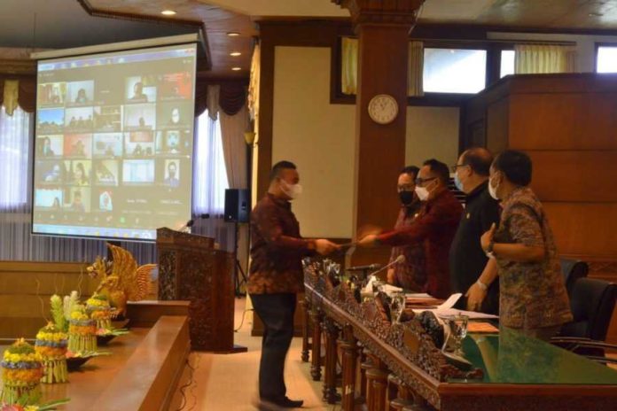 DPRD Bali Gelar Rapat Paripurna Terkait Raperda Penyeratan Modal Daerah 1
