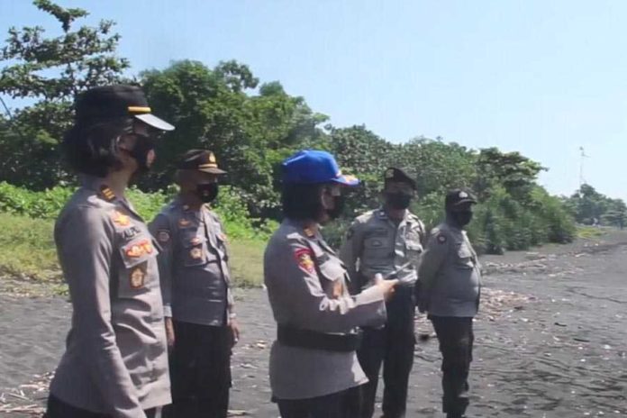 Sat Polair Klungkung Lakukan Pencarian Orang Hilang Di Laut 1