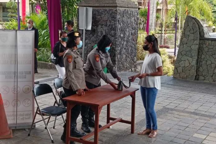 Ibadah Paskah Dijaga Ketat 1