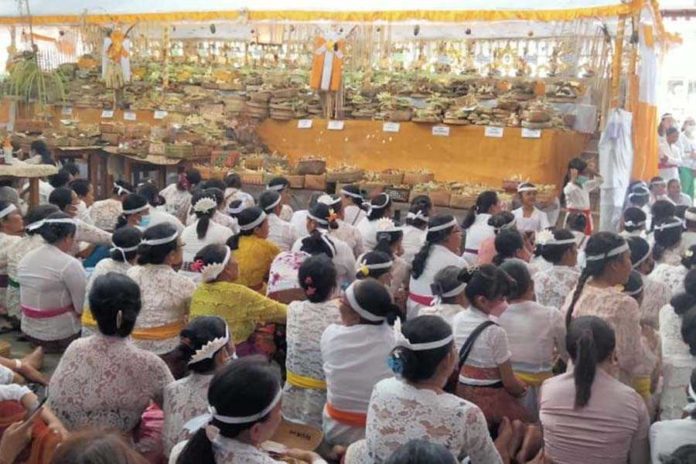 Desa Adat Temesi Gelar Ngaben Gunakan Dana Sigaret 1