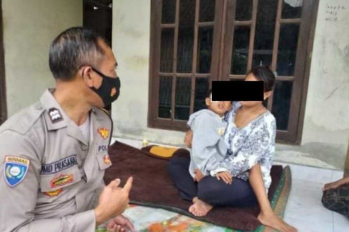 Bermain Petasan, Mata Anak SD Kena Cairan Spritus 1