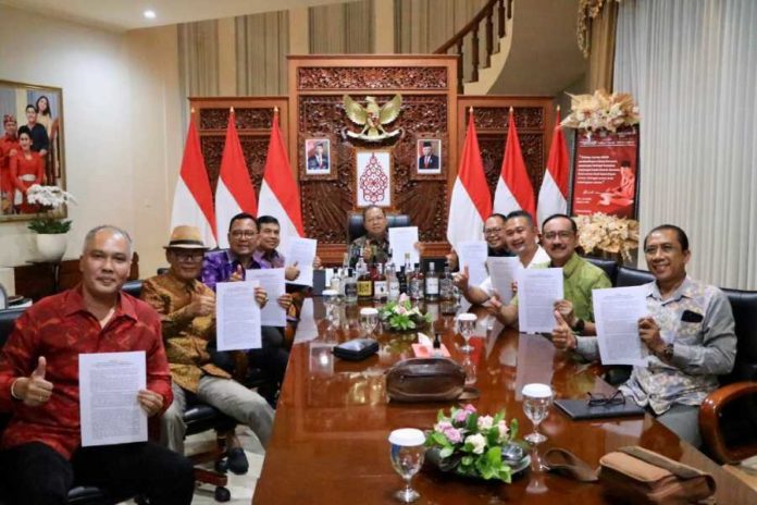 Gubernur Koster Tegaskan KUHP Tidak Mengganggu Kepariwisataan Bali 1