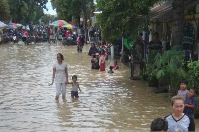 Banjir Meluas Di Empat Kabupaten Pulau Madura 1