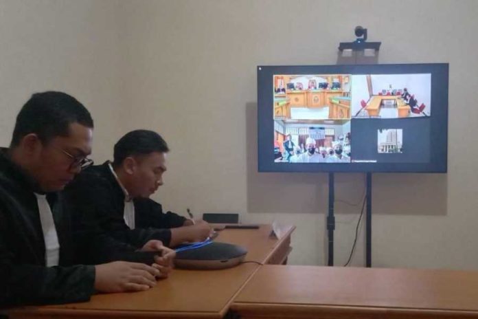 Pelaku Cabut Penjor Divonis 8 Bulan Penjara GIANYAR, BALIPOST.com Sebanyak 7 (tu 1