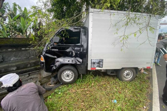 Tiga Kendaraan Terlibat Laka Di Jalan Raya Kintamani, 4 Luka Luka 1