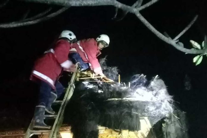 Pura Dalem Desa Adat Rendang Terbakar 1