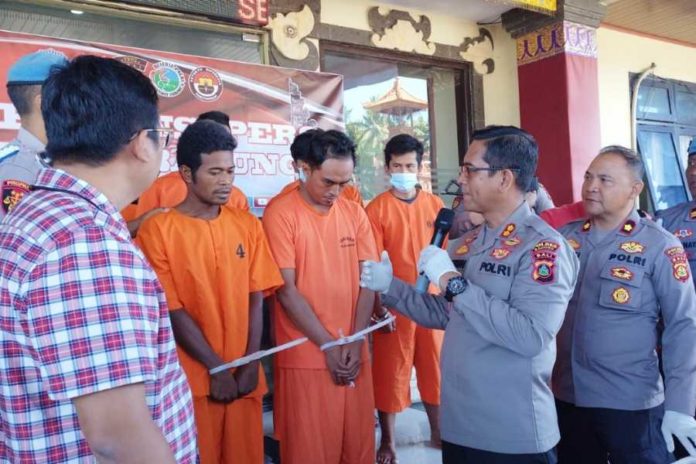 Ditangkap, Buruh Nyambi Jual Ribuan Butir Pil Koplo 1