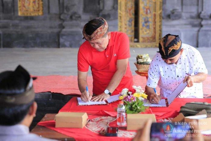 Desa Adat Sampalan Terima Hibah Mobil Dari Pemkab 1