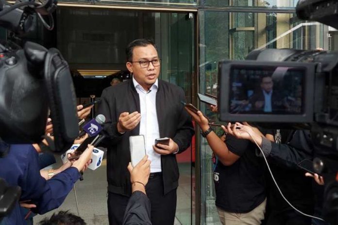 KPK Panggil Menteri BUMN Periode 2011 2014 1