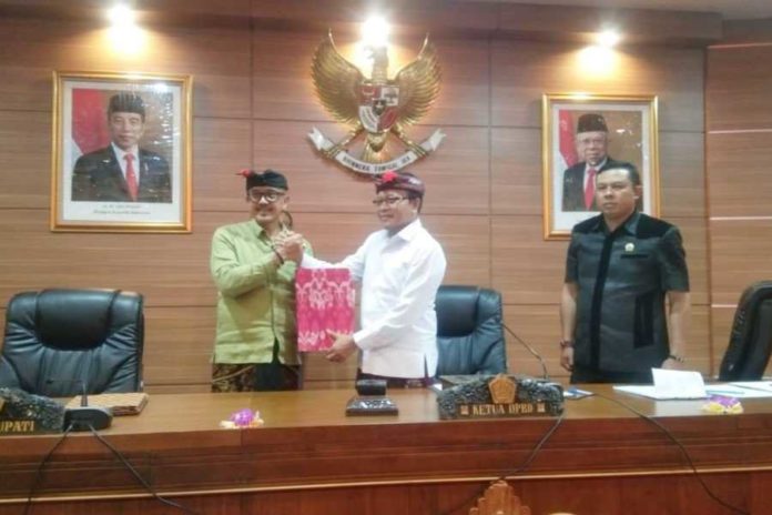 DPRD Bangli Tetapkan Lima Ranperda 1