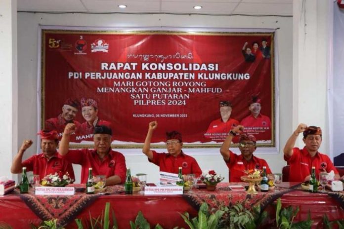 Wayan Koster Pimpin Konsolidasi PDI Perjuangan Kabupaten Klungkung 1