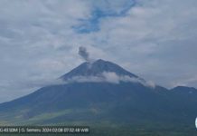 Dua Kali Erupsi, Letusan Gunung Semeru Setinggi 600-800 Meter