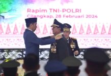 Prabowo Terima Kenaikan Pangkat Istimewa dari Presiden