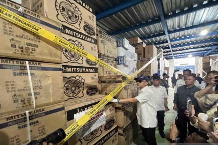 Produk Impor Elektronik Ilegal Senilai Rp 6,7 Miliar Ditemukan Di Banten 1