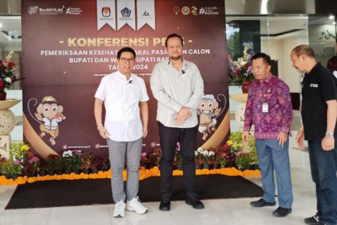 Jalani Tes Kesehatan, Bapaslon Adi Cipta Ngaku Sudah Cukup Istirahat 1