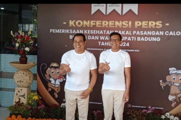 Jalani Tes Kesehatan, Bapaslon Suyadinata Kompak Berpakaian Putih 1