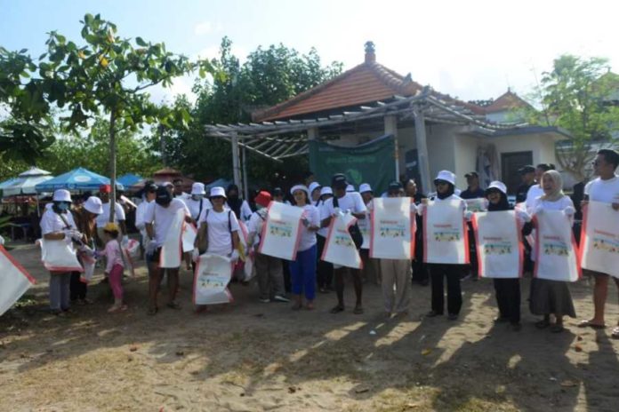 Musim Angin Barat, Sampah Kiriman Mendarat Di Pantai Jerman 1
