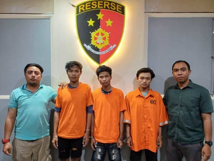 Terusik Saat Pesta Miras, Buruh Proyek Main Keroyok 1