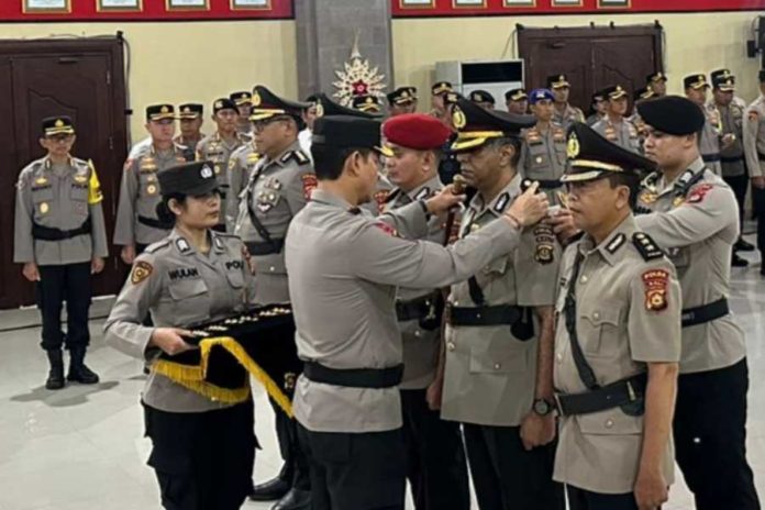 Wakapolda Bali Dan Sejumlah Penjabat Utama Diserahterimakan 1