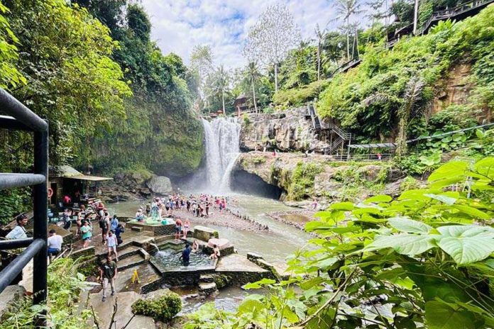 Krama Bali Bisa Terpinggirkan Jika Dibuat ‘’New Singapore’’ 1