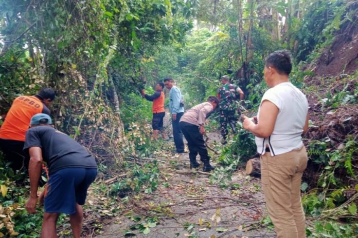 Warga Nusa Penida Jatuh Ke Dalam Sumur 1