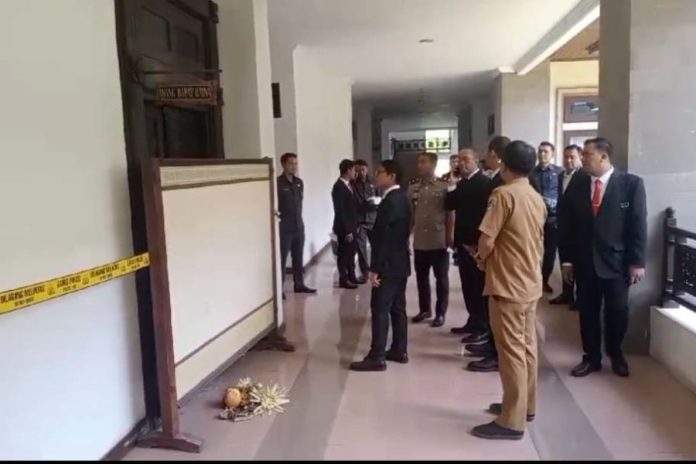 Kebakaran Ruang Rapat Bappeda Dilaporkan Polres Badung 1