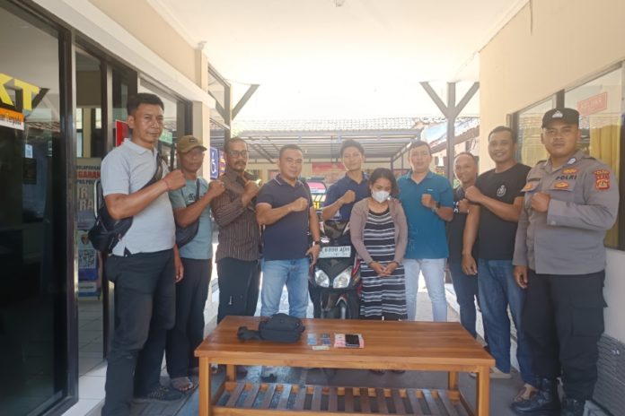 Ingin Beli Motor, Perempuan Asal Jayapura Nekat Curi Uang Di Toko Perabot 1