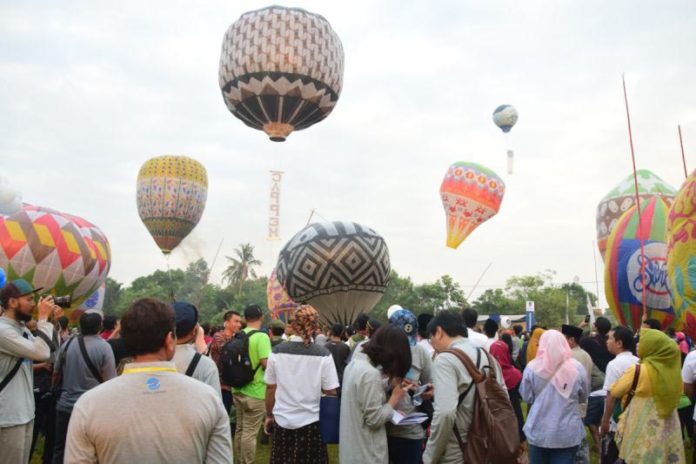 Masyarakat Diminta Patuhi Aturan Penerbangan Balon Udara 1