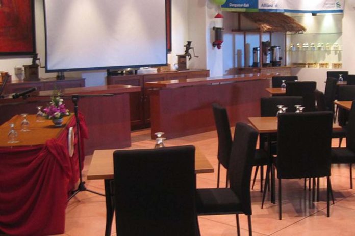 6 Cafe Bernuansa Galeri Seni di Bali Ini Sayang Banget Dilewatikan 1