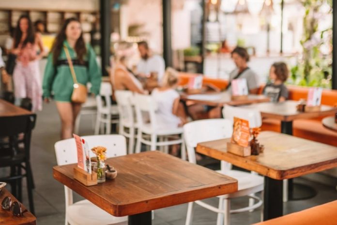 6 Tempat Makan Ramah Anak Di Bali, Dijamin Buat Keluarga Betah Berlama Lama 1