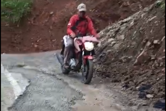 Belum Diserahterimakan, Jalan Penghubung Di Desa Pakisan Sudah Rusak 1