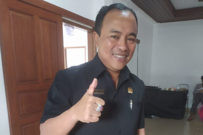 Dikabarkan Mundur Dari Anggota DPRD, KPU Gianyar Tunggu Surat Mundur Nyoman Kandel 1