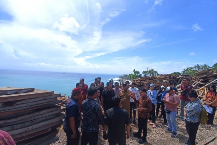 Disidak, Bangunan Di Tebing Pantai Bingin Pecatu Diduga Tak Berizin 1