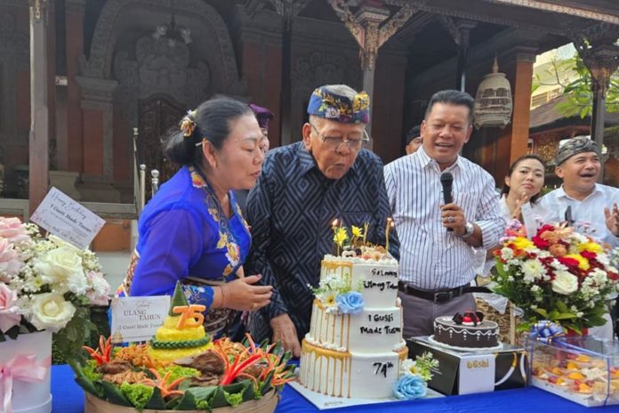 Hadiri HUT Ke 74 I Gusti Made Tusan, Wabup Guru Pandu Akui GMT Sosok Inspiratif 1