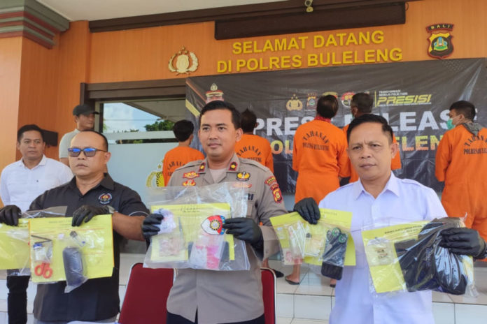 Jadi Kurir Sabu, Warga Desa Kalisade Ditangkap Polisi 1