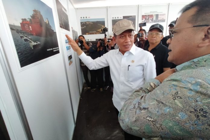 Keberadaannya Tuai Penolakan, Menteri LHK Kaji Tiga Aspek Pembangunan Terminal LNG Di Sidakarya 1
