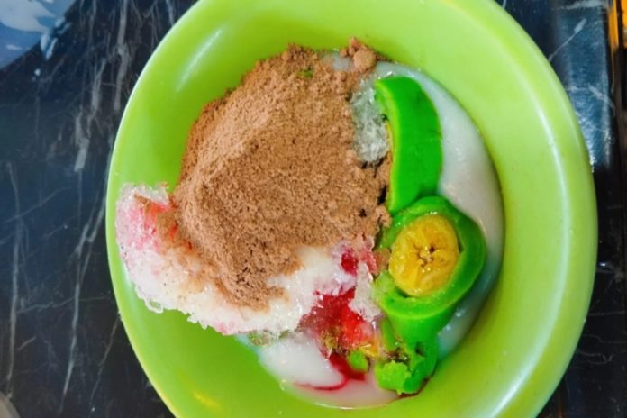Lagi Viral, 3 Kuliner Es Pisang Ijo Di Bali 1