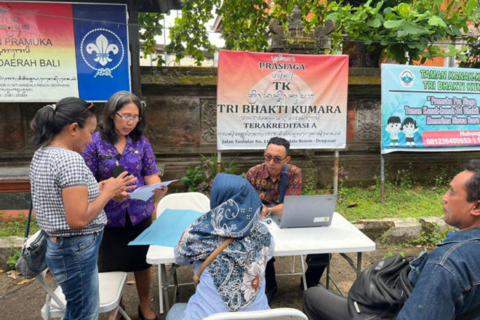 Masyarakat Didorong Penuhi Administrasi Kependudukan 1